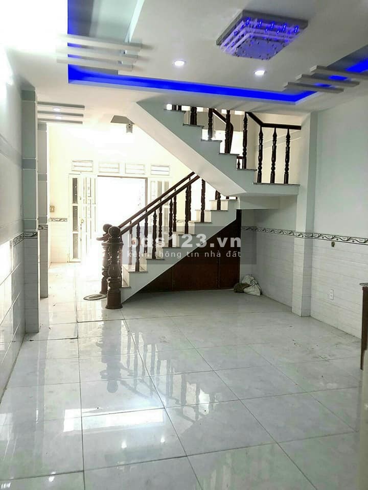 Nhà phố mới xây, Hiệp Thành 13, dt: 4x13m, công nhận 50m2, 1 lửng 2 lầu, hẻm chuẩn 7m. LH: 0982638022