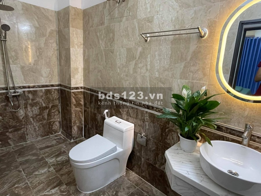 Siêu phẩm mặt phố Nguyễn Huy Tưởng 30m2,4 tầng cho thuê giá 20 triệu/tháng