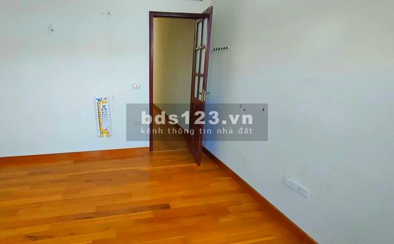 Bán nhà Văn Quán Hà Đông nhà mới chỏ việc về ở một bước ra hồ, nhỉnh 3 tỷ