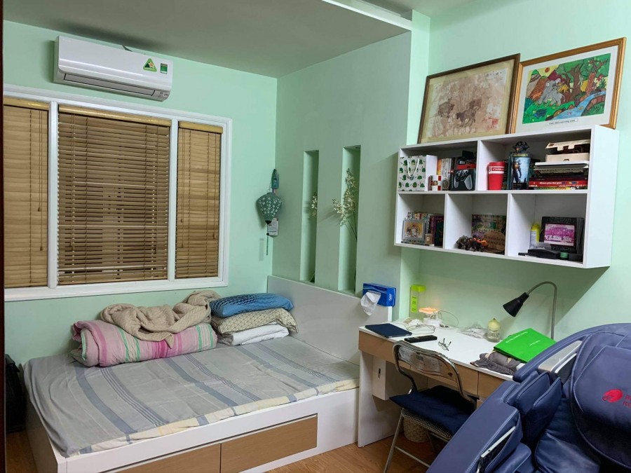 Bán nhà phố Hoàng Văn Thái, dt 62m2, ngõ 3 gác giá chỉ 6.3 tỷ, lhcc