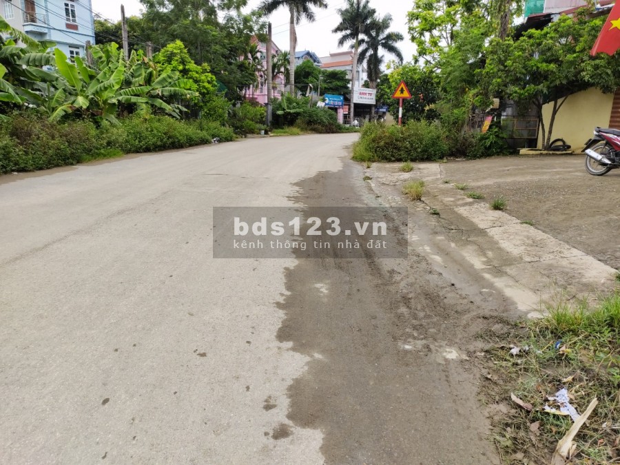 Bán đất tài chính nhỉnh 4 tỷ, có ngay hơn 5m mặt tiền đường 420m, sổ hồng riêng