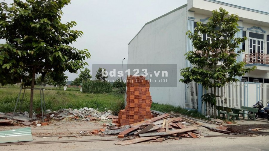 Cần bán gấp 100m dull thổ cư tại trung tâm Vsip kế bê là vành đai 4, sổ chính chủ