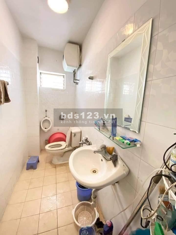 Bán nhà Hồng Mai, ngõ thông oto 7 chỗ qua cổng, sân rộng, 36m 4 tầng chỉ 3,5 tỷ