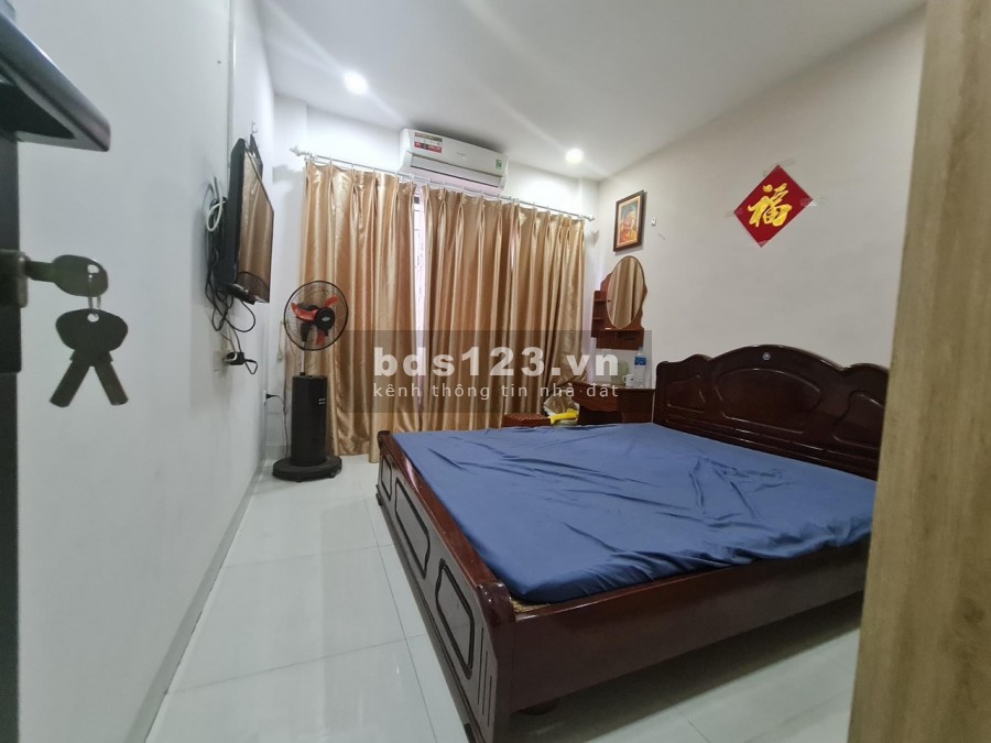 Bán nhà Nam Dư 15 m ô tô dừng đỗ nội thất xịn, diện tích 38m2, đúc bê tông 4 tầng, giá 2.95 tỷ