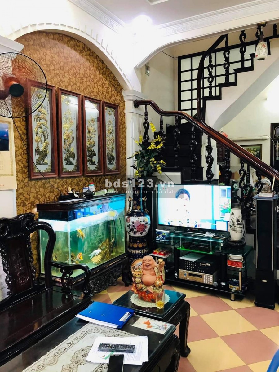 Bán nhà mặt phố Yên Lạc, Hai Bà Trưng, giá bán 13.3 tỷ, liên hệ chính chủ