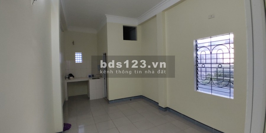 Bán nhà phố Gia Quất diện tích 42m2* dân xây, an sinh tốt giá chỉ 2.15 Tỷ