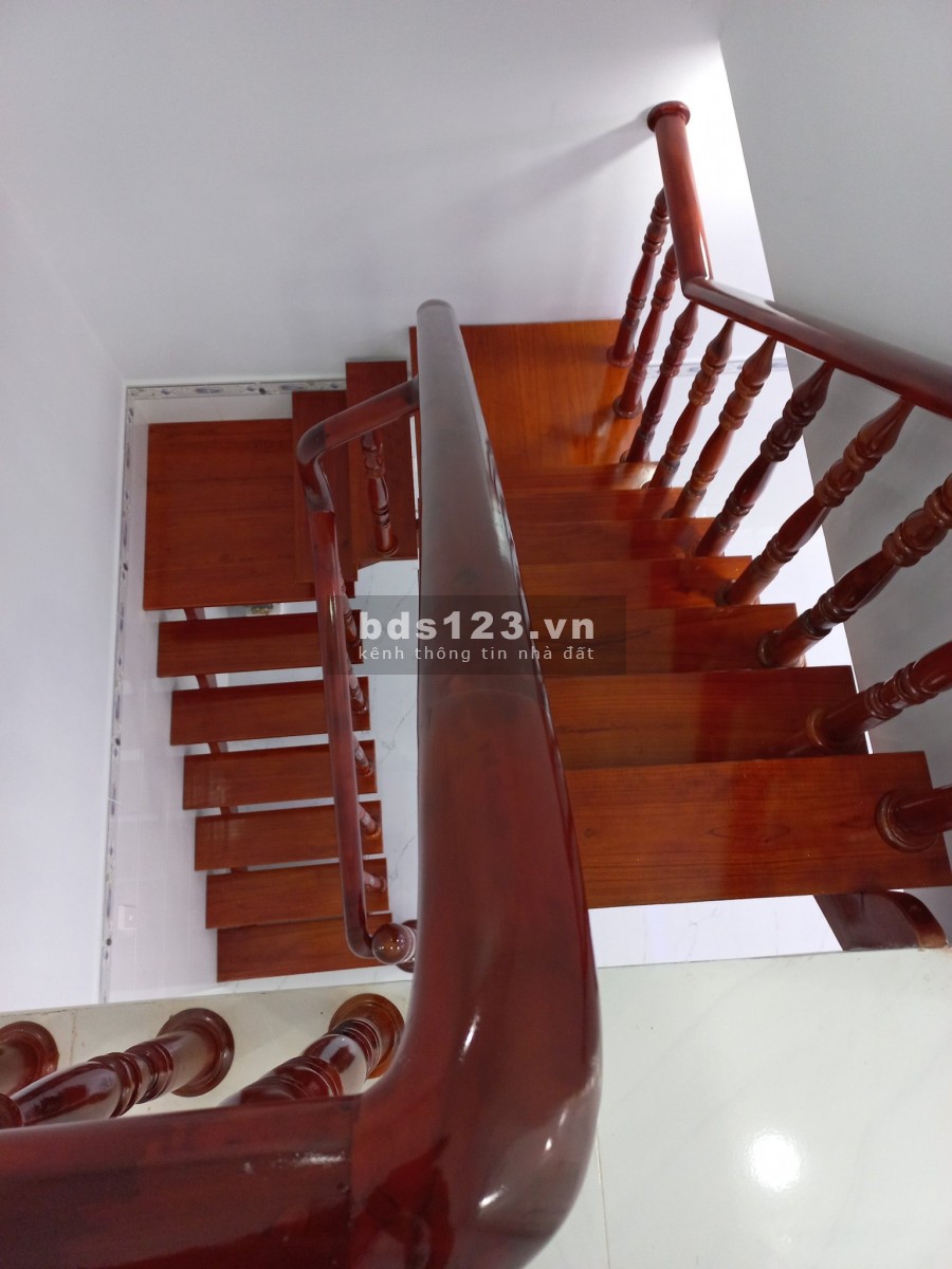 Quận 7 chính chủ cần bán 3 căn đsh giá tốt cho khách liên hệ 0931 239 633