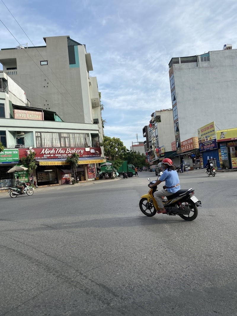 Bán nhà Kinh doanh lô góc mặt đường Bà Triệu dt 45m2, 6 tầng giá bán 7,1 Tỷ