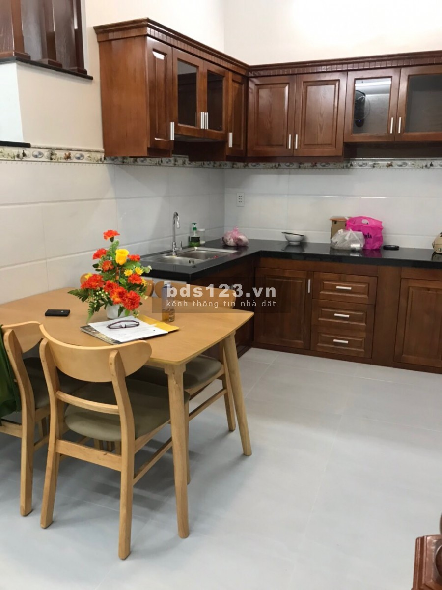Bán Nhà Hẻm Xe ô tô Nguyễn Thượng Hiền phường 5 Bình Thạnh, giá rẻ, không lộ giới