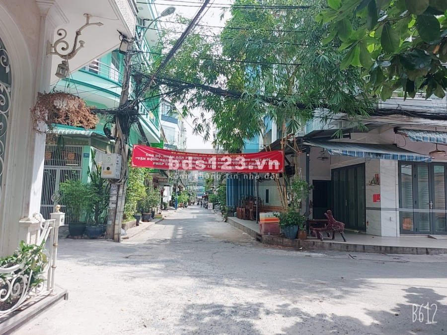 Bán nhà Hẻm ÔTô Vào Nhà, Sát MT Đường 3 Tháng 2, 5 Tầng BTCT, 4×13, Chỉ 7 tỷ 5