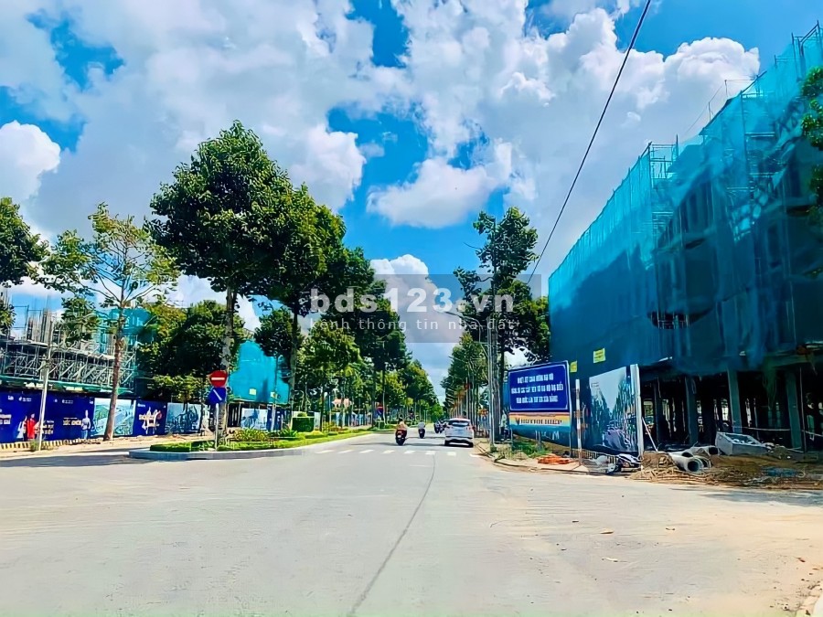 Bán đất lô góc. đẹp, hỗ trợ ngân hàng lãi suất thấp, liên hệ 0906382588