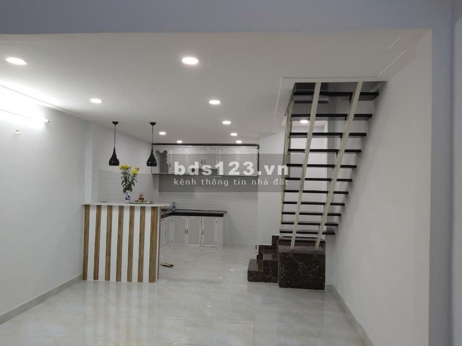 Nhà hiếm, rẻ nhất khu vực Kênh Tân Hóa, Tân Phú, diện tích 48m2, giá chỉ 4,4 tỷ
