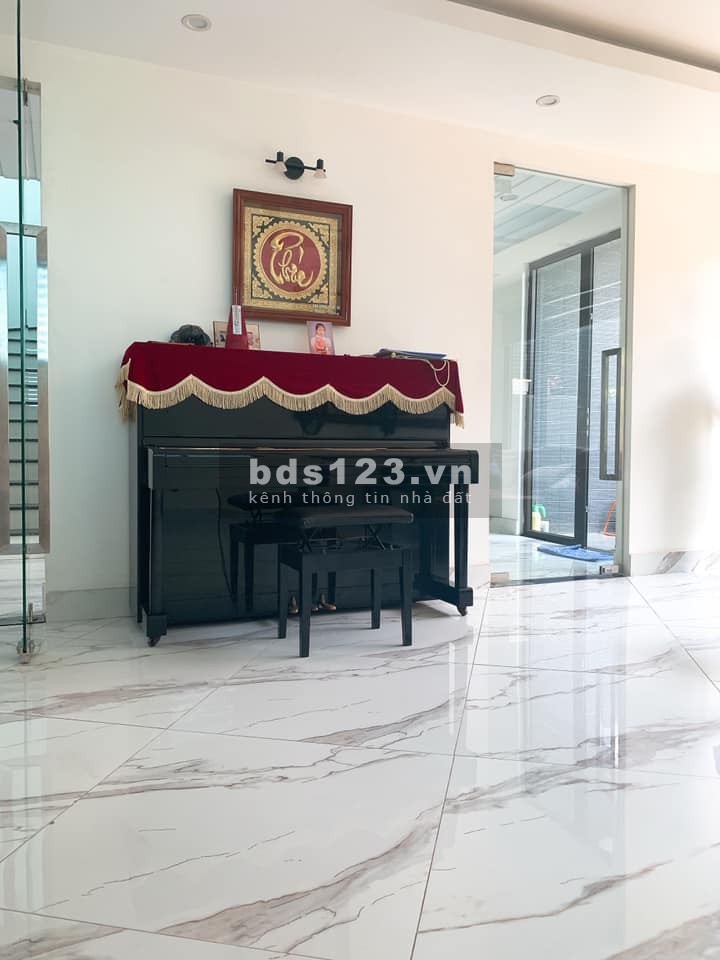 Siêu phẩm! Tòa nhà văn phòng đắng cấp tại ngã ba Trường Trinh có dòng tiền 200tr/tháng