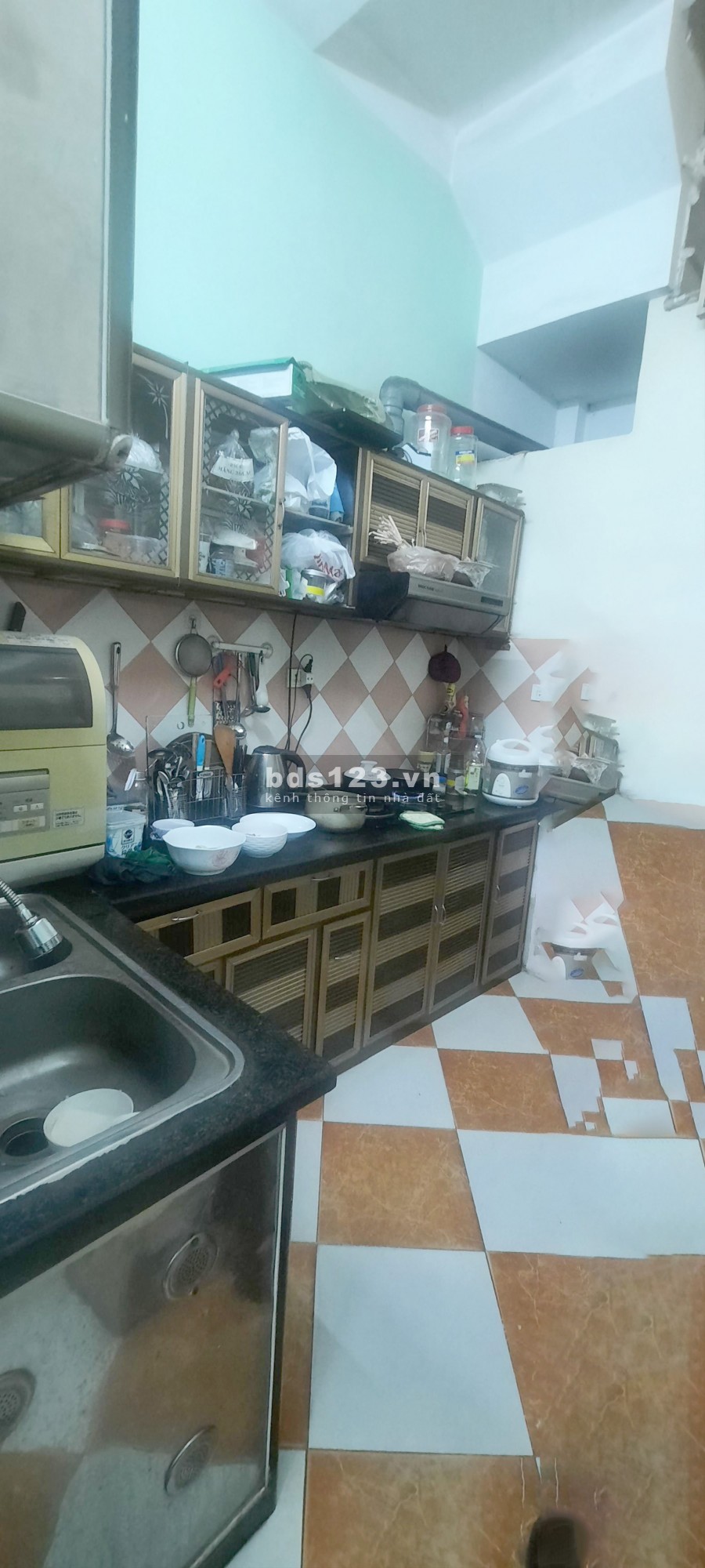 Bán nhà Xuân thủy, Quận Cầu Giấy dt 39m*5 tầng, ô tô đỗ cách 15m, 3.5 tỷ.
