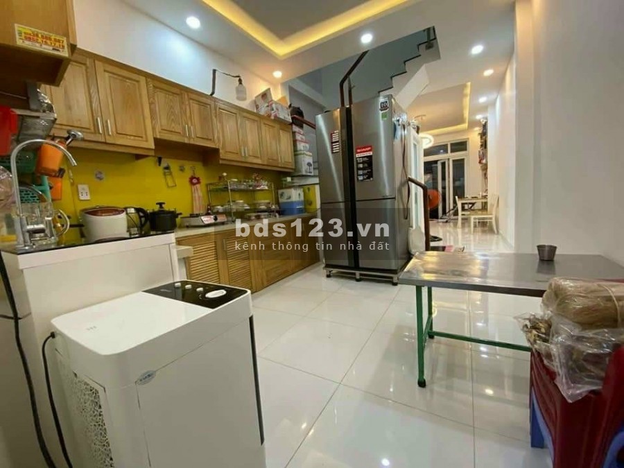 Kẹt Tiền, Bán Gấp Nhà Mặt Tiền Nguyễn Thượng Hiền P1, Gò Vấp, giá siêu rẻ 14.5 tỷ, 70m2