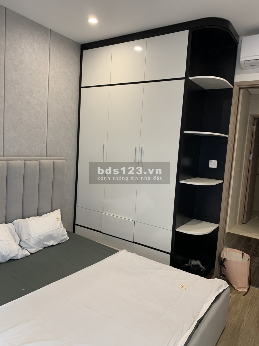 Cho thuê căn hộ Vinhomes Smart City 2 phòng ngủ, đủ đồ dùng giá 8.5 triệu/tháng