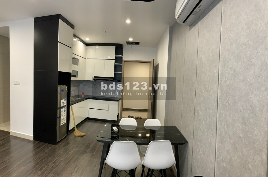 Cho thuê căn hộ Vinhomes Smart City 2 phòng ngủ, đủ đồ dùng giá 8.5 triệu/tháng