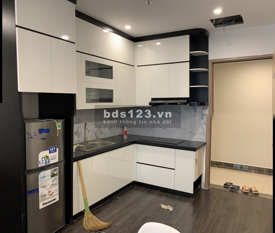 Cho thuê căn hộ Vinhomes Smart City 2 phòng ngủ, đủ đồ dùng giá 8.5 triệu/tháng
