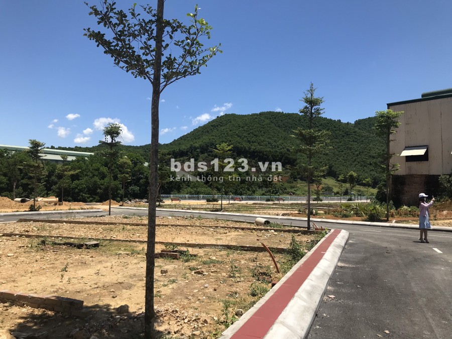 Mở bán 70 nền bãi dài duy nhất một lô đất nền bãi dài siêu đẹp cạnh khu vực Xanh Villas. 0962830896