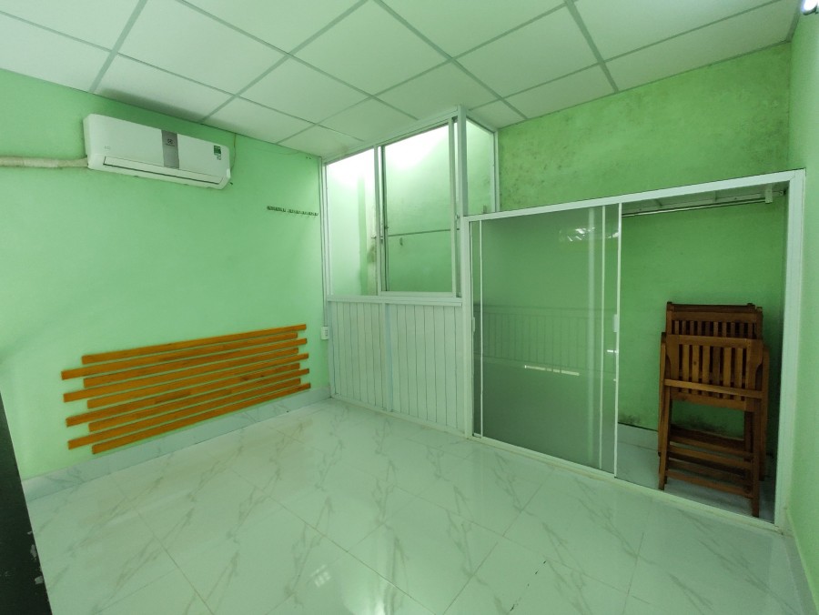 Còn 3 phòng trọ có gác, có sẳn nội thất hẻm ô tô ra vào ngay trung Ninh Kiều