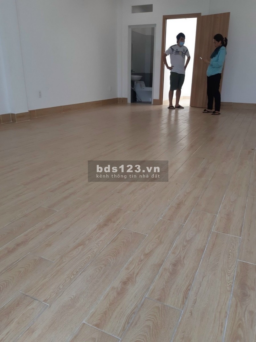 Cho Thuê Nhà Tân Canh, P1, Quận Tân Bình, diện tích sử dụng: 5x20, 3 lầu