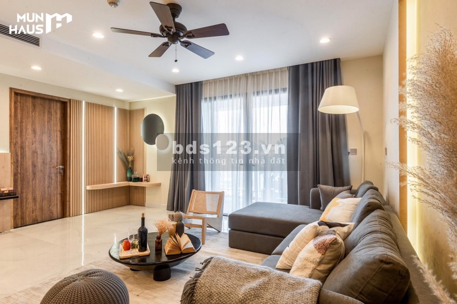 Cần bán căn hộ cao cấp D'.le roi soleil diện tích 112m2, 3 ngủ giá bán 8.8 tỷ.