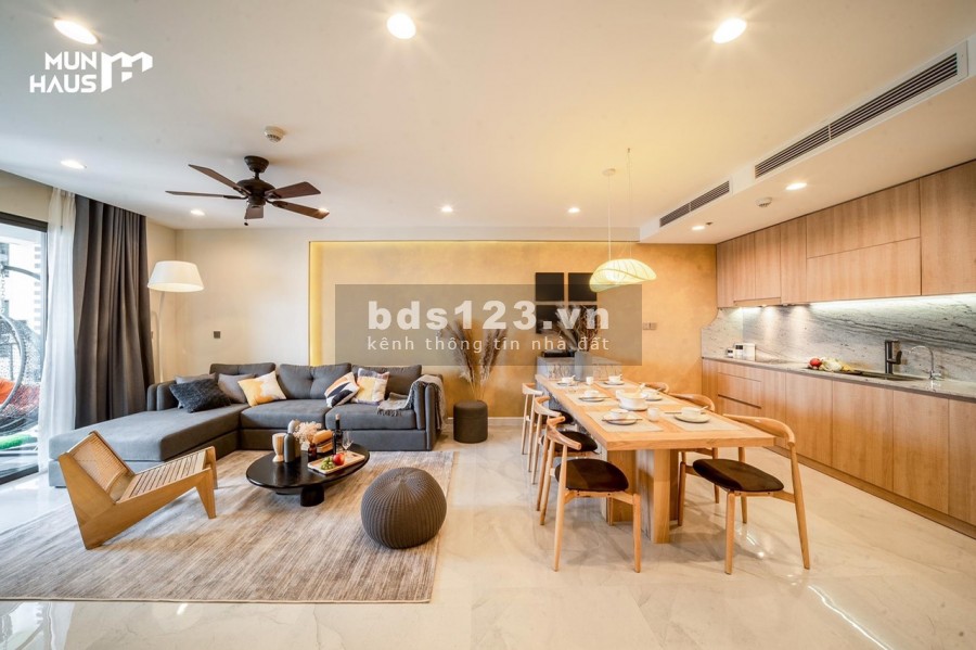 Cần bán căn hộ cao cấp D'.le roi soleil diện tích 112m2, 3 ngủ giá bán 8.8 tỷ.