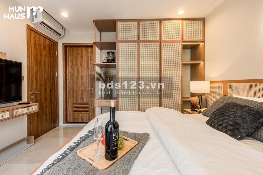 Cần bán căn hộ cao cấp D'.le roi soleil diện tích 112m2, 3 ngủ giá bán 8.8 tỷ.