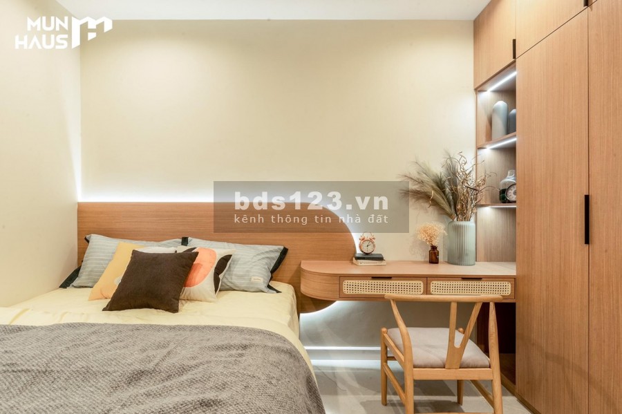 Cần bán căn hộ cao cấp D'.le roi soleil diện tích 112m2, 3 ngủ giá bán 8.8 tỷ.