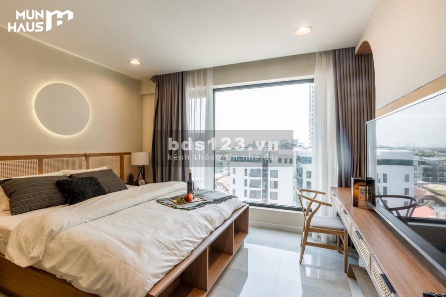 Cần bán căn hộ cao cấp D'.le roi soleil diện tích 112m2, 3 ngủ giá bán 8.8 tỷ.
