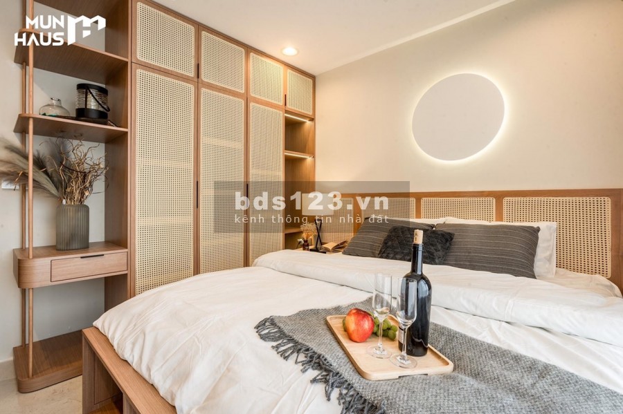 Cần bán căn hộ cao cấp D'.le roi soleil diện tích 112m2, 3 ngủ giá bán 8.8 tỷ.