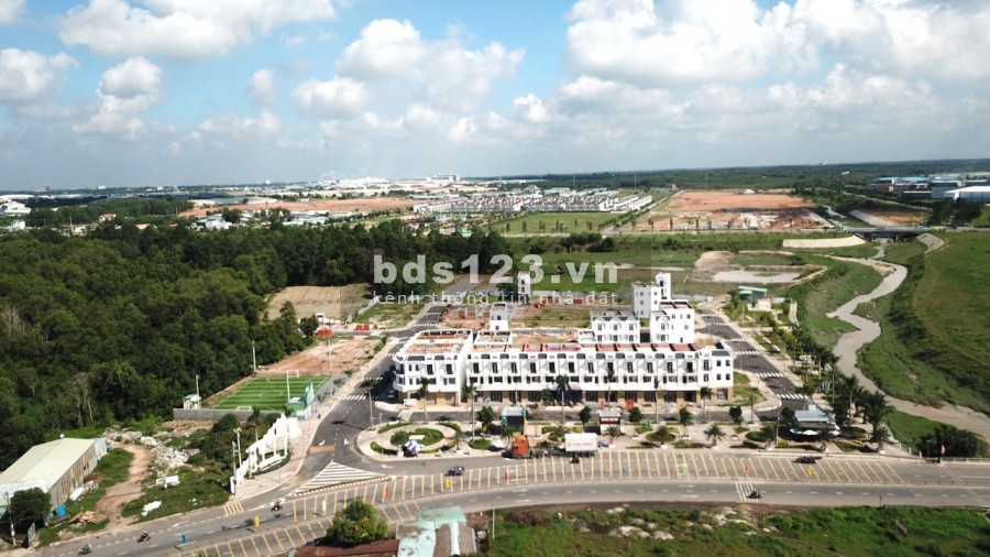 Bán đất mặt tiền gần trung tâm hành chính tỉnh Bình Dương, mặt tiền đường DT 742
