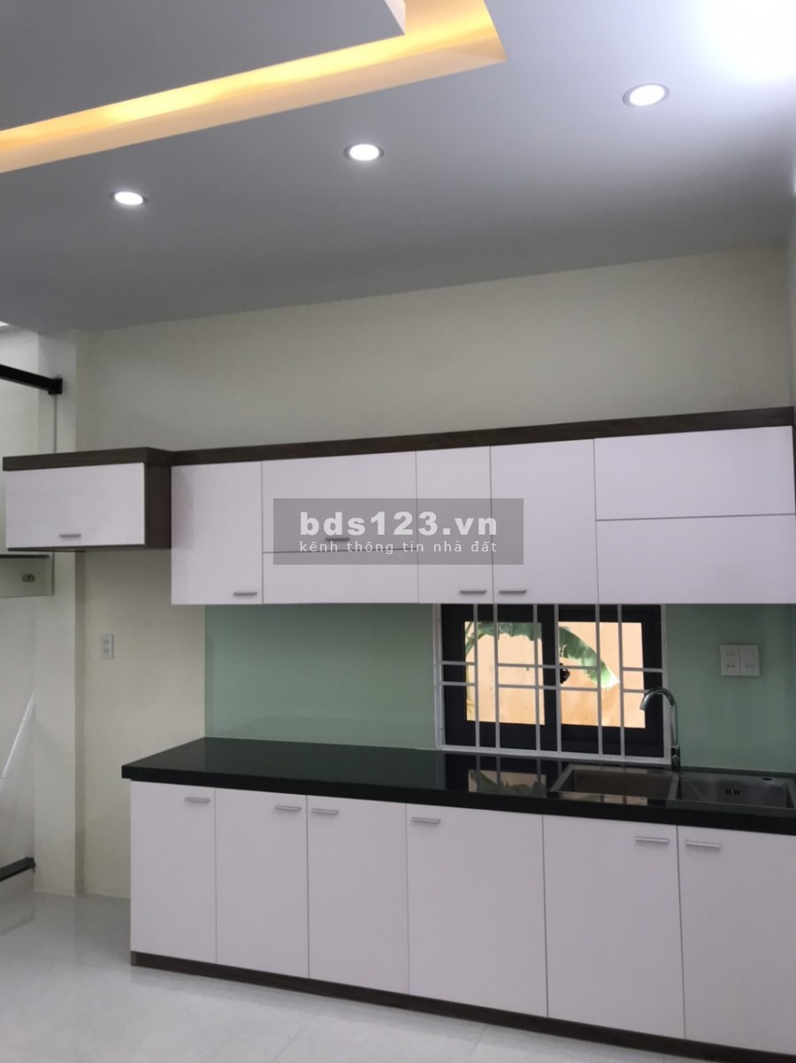Bán nhà 2 tầng kiệt ô tô xóm 4 Ngọc Anh, Huế, có sân đậu ô tô, liên hệ 0346229509