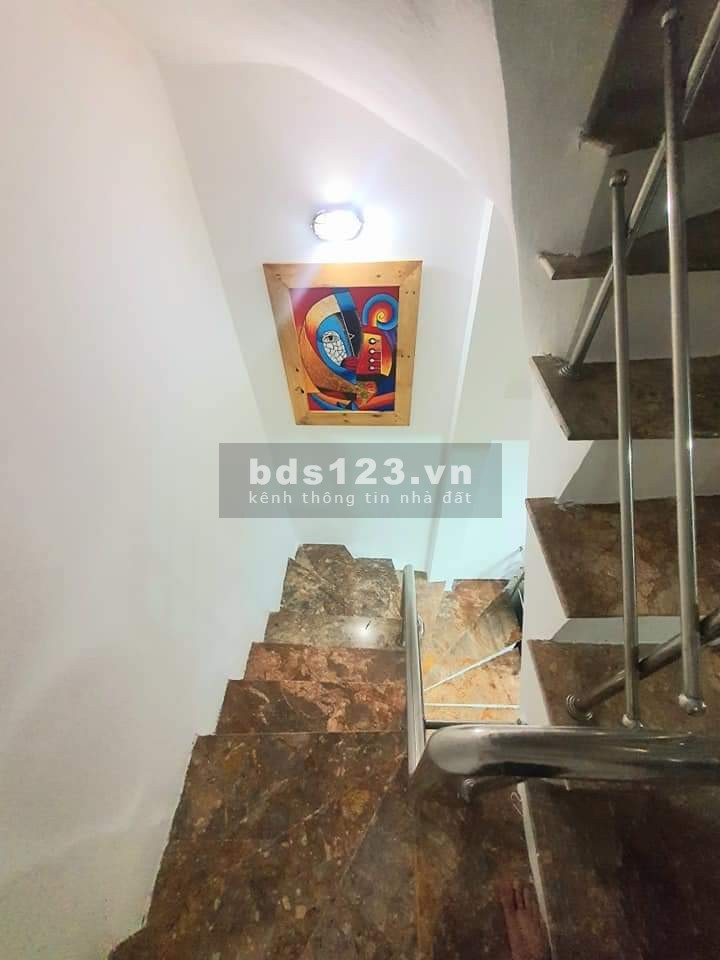 Bán nhà ngay phố Xã Đàn Đống Đa tặng đầy đủ. nội thất, giá bán 3.5 tỷ