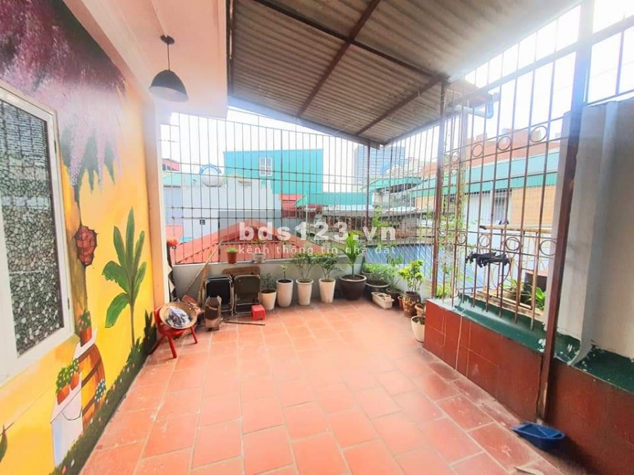 Bán nhà ngay phố Xã Đàn Đống Đa tặng đầy đủ. nội thất, giá bán 3.5 tỷ
