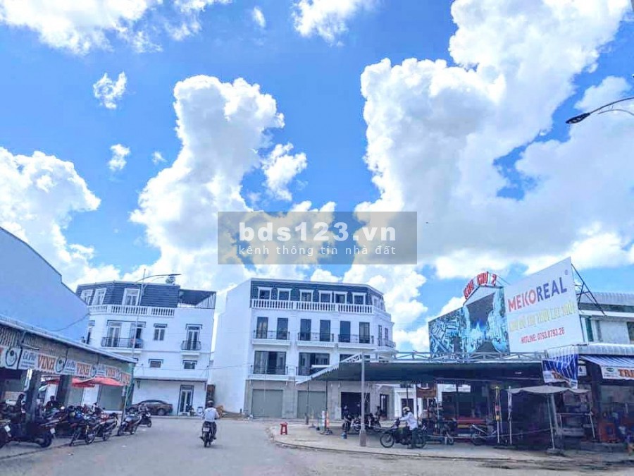 Bán nhà ngay trung tâm khu đô thị Chợ Thới Lai ngân hàng hỗ trợ 70%