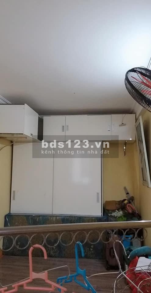 Chỉ 2,5 tỷ có nhà ở ngay tại phố bùi xương trạch 5 tầng t1 28m từ t2 đua 32 m