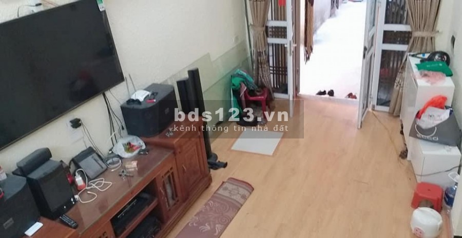 Chỉ 2,5 tỷ có nhà ở ngay tại phố bùi xương trạch 5 tầng t1 28m từ t2 đua 32 m