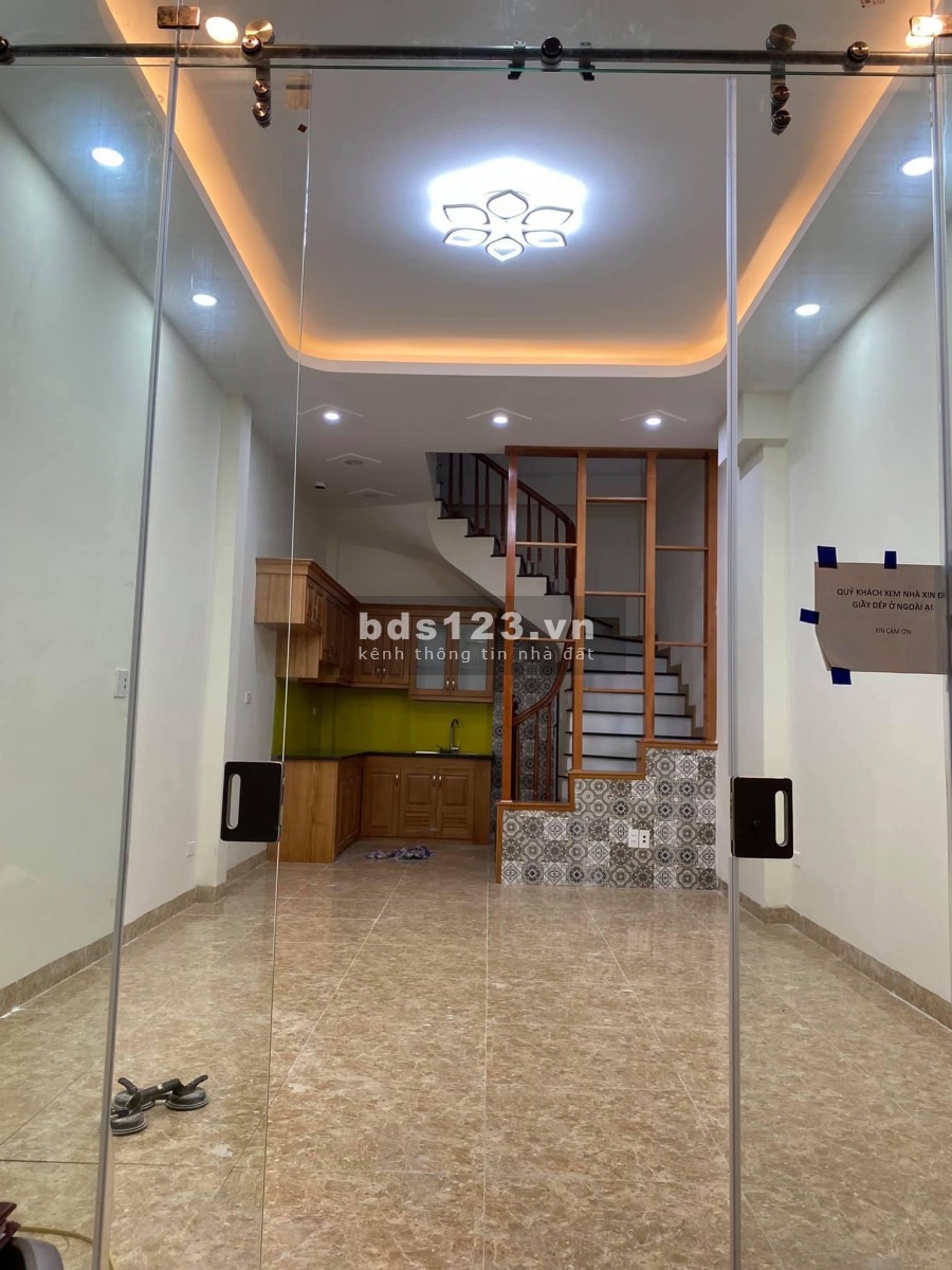 Bán nhà mới xây Lê Quang Đạo, Mỹ Đình, cách 2m ô tô tránh, 5 tầng, giá 3 tỷ nhỉnh