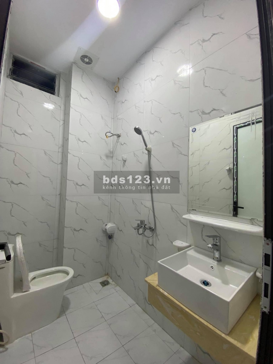 Bán nhà mới xây Lê Quang Đạo, Mỹ Đình, cách 2m ô tô tránh, 5 tầng, giá 3 tỷ nhỉnh