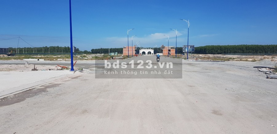 Đất nền gần KCN Bàu Bàng, Đường nhựa 24M, SHR Thổ cư 100% Chỉ 600Tr LH 0898.38.47.38