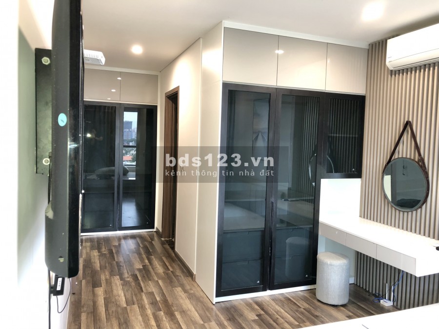 Hado Centrosa Garden diện tích 87m2 giá thuê 19 triệu/tháng full nội thất, tầng cao