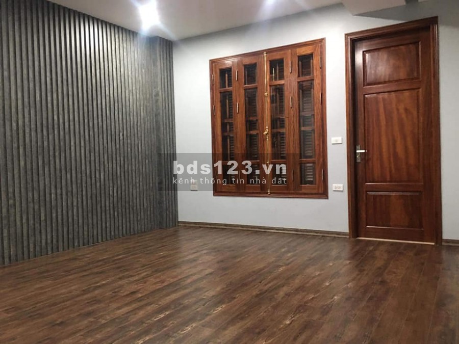 Bán nhà Lô góc Hữu Hưng 46m2*5 tầng chỉ 2.9 tỷ, ô tô tránh, nội thất cực đẹp