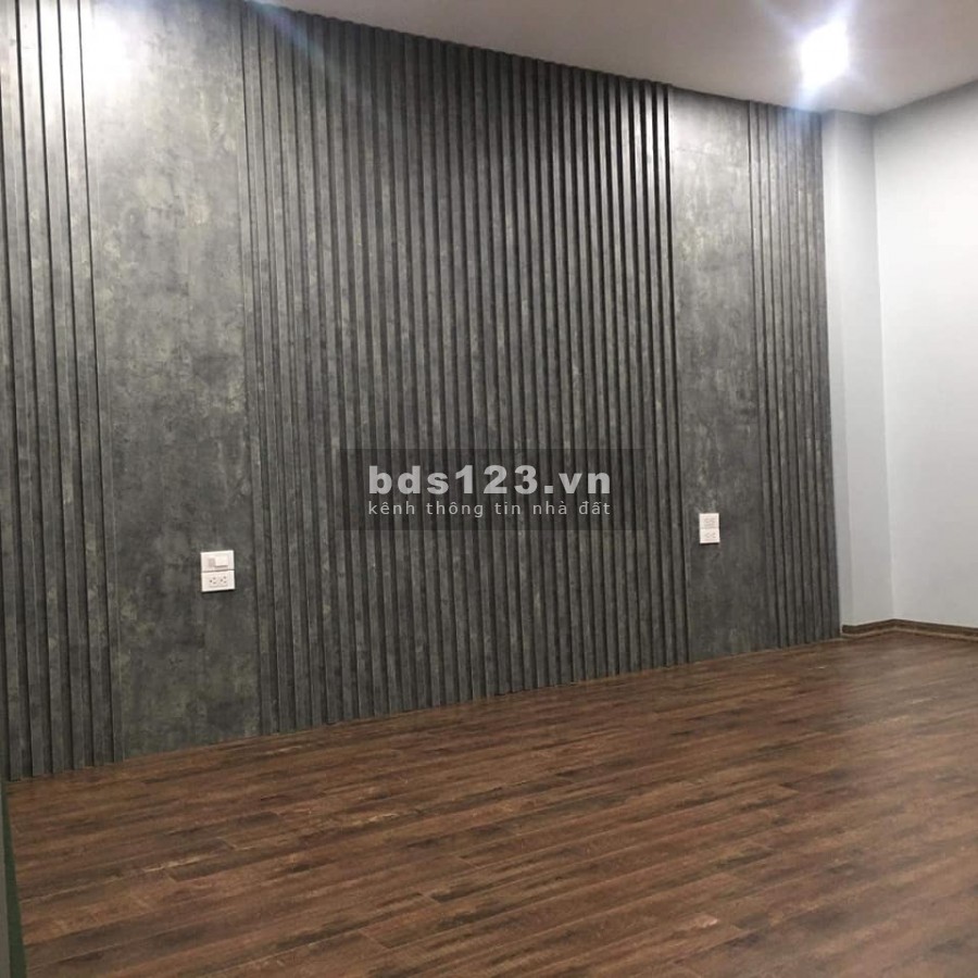 Bán nhà Lô góc Hữu Hưng 46m2*5 tầng chỉ 2.9 tỷ, ô tô tránh, nội thất cực đẹp