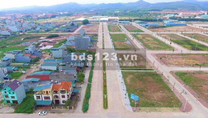 Bán liền kề Móng Cái Royal Riverside City cạnh cảng ICD Thành Đạt, sổ đỏ chính củ, từ 19 triệu/m2