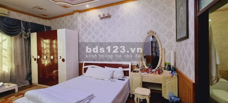 Bán nhà mt Nguyễn Trãi ô tô tránh, kinh doanh quá đình, giá tốt 13.9 tỷ, sổ sẵn