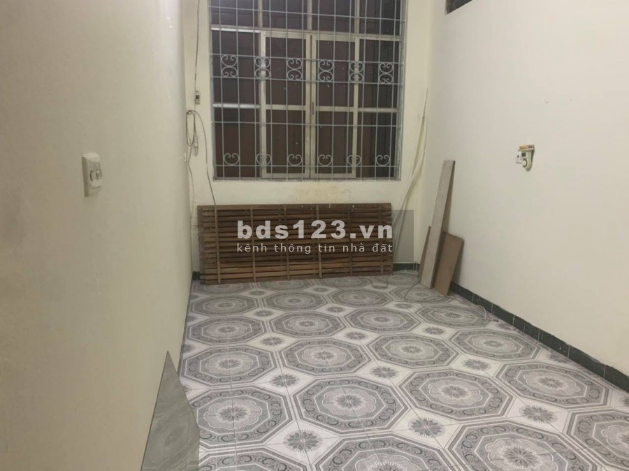 Cần Tiền Bán Nhà Mặt Ngõ Phố Đội Cấn 3 tỷ, 4 tầng, liên hệ 0934302303
