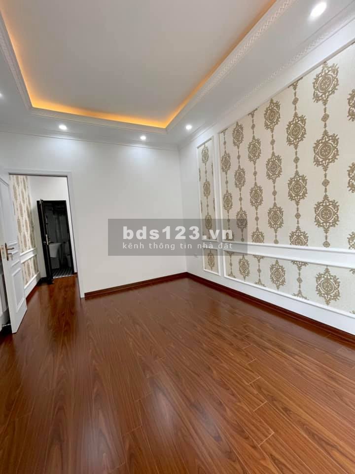 Khâm Thiên ngõ rộng, diện tích 46m2, 4 tầng, nhà nguyên căn đẹp giá 3.8 tỷ