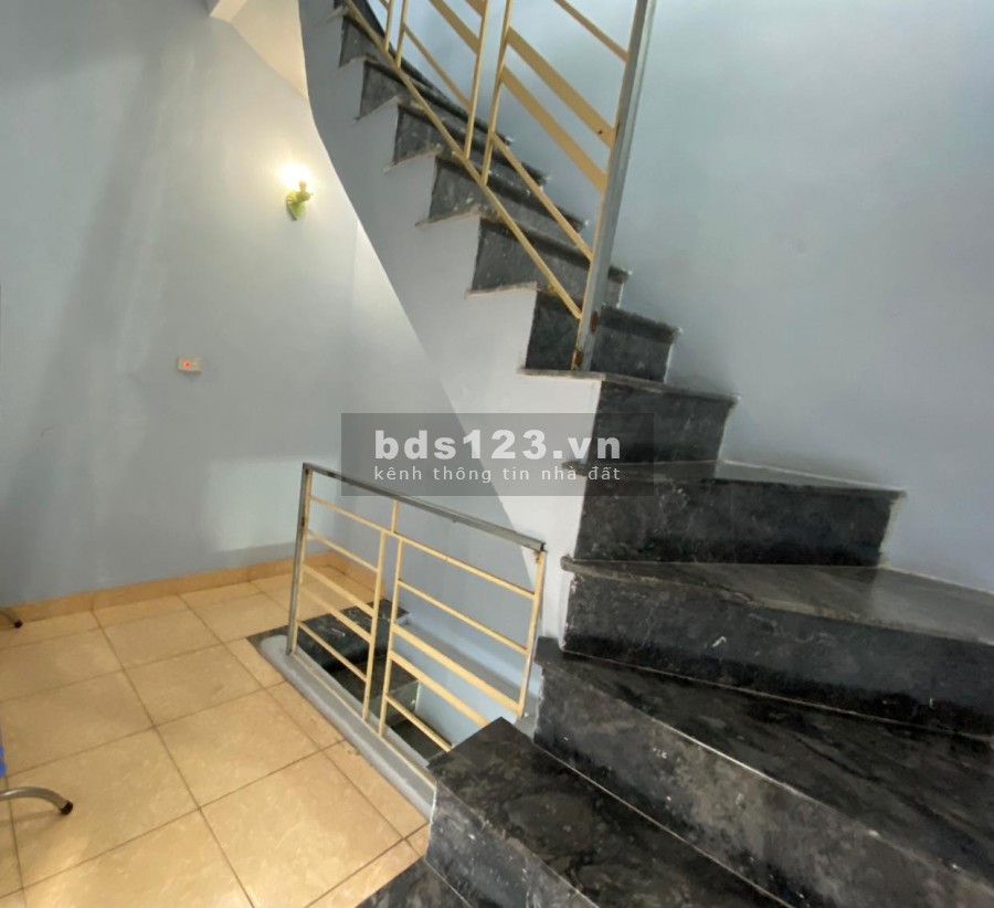 Vị trí diêu hiếm Đống Đa, bán nhà 3.1 tỷ, ô tô đỗ cửa, lô góc 2 mặt thoáng, sổ chính chủ