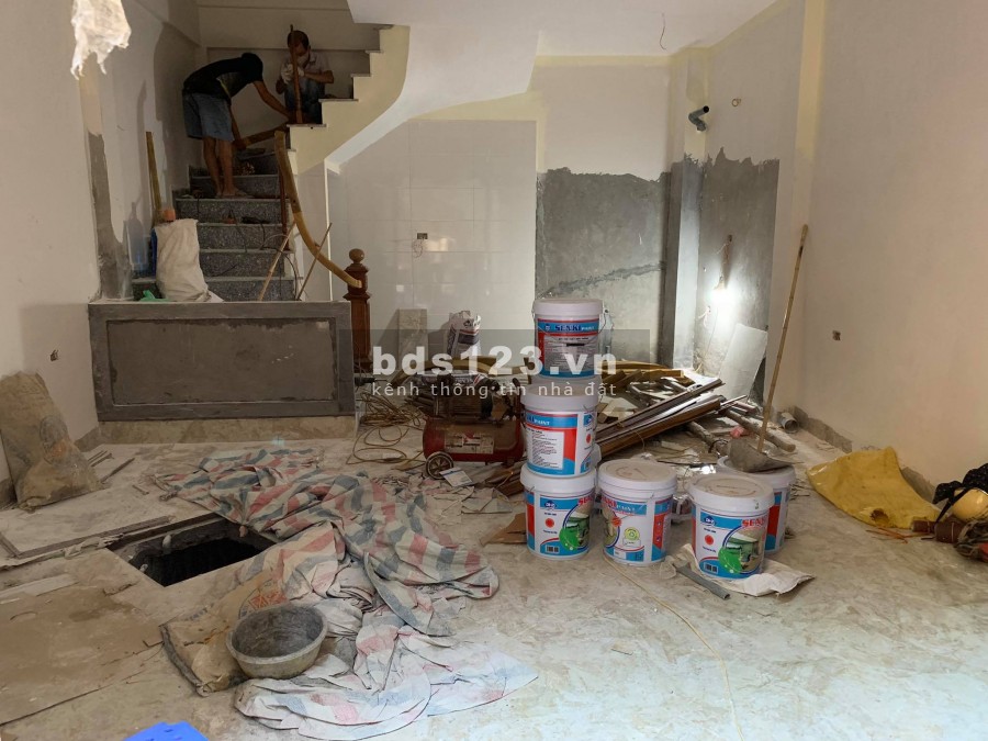 Bán Nhà Minh Khai, 10m ô tô, mới koong, sđcc, giá 33m2, 5 tầng mt 3.9m Hơn 3 tỷ